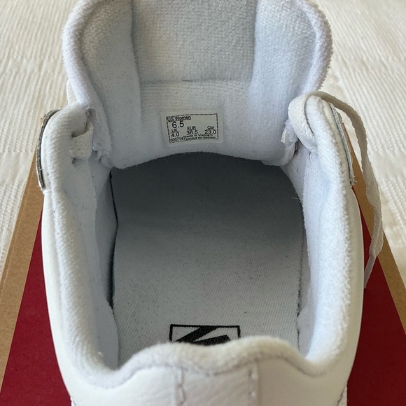 Vans Seldan Sneaker - Picture 4 of 4